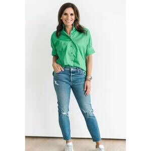 NEW HEIDI HOUSTON short sleeve ruffle shirt in green